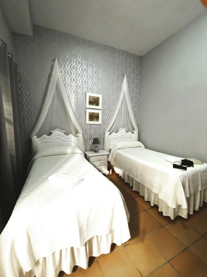 Pension Cristina El Rocío Extérieur photo